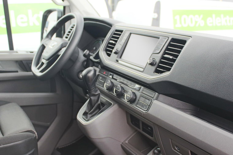 Vehicle Image 32