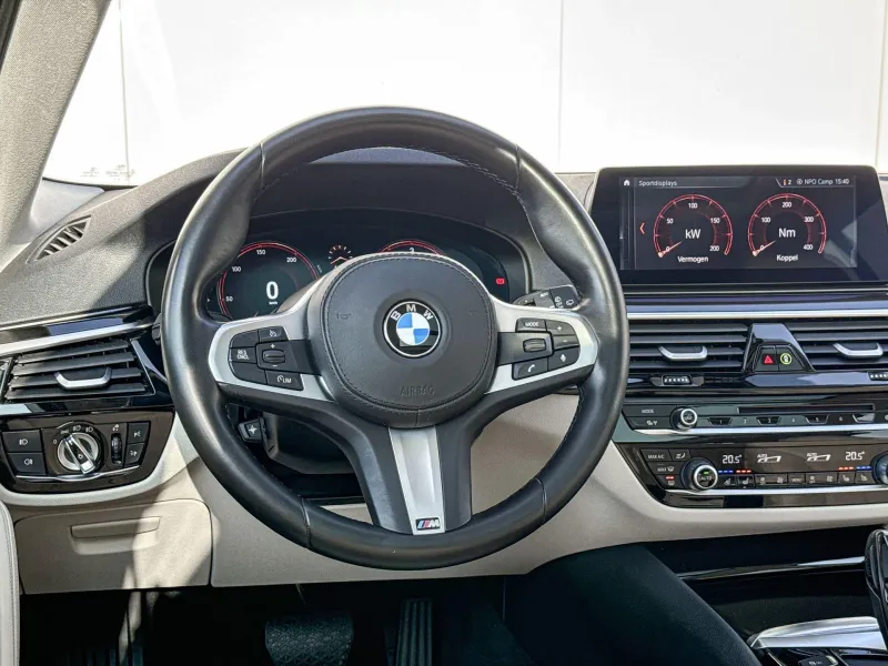 Vehicle Image 40