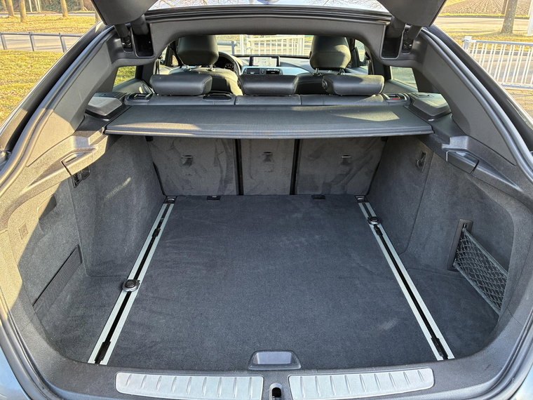 Vehicle Image 48