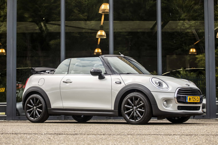 MINI Cooper Cabrio