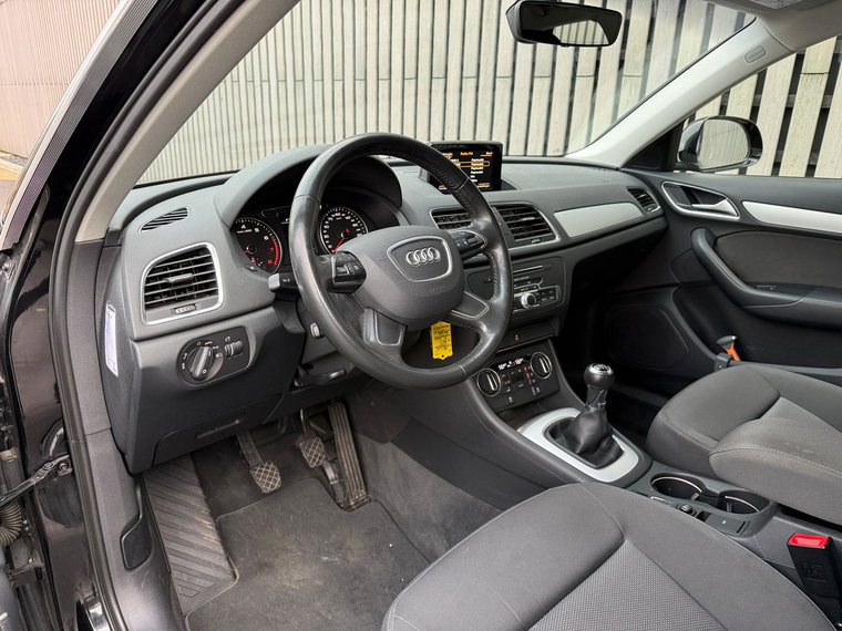 Vehicle Image 23