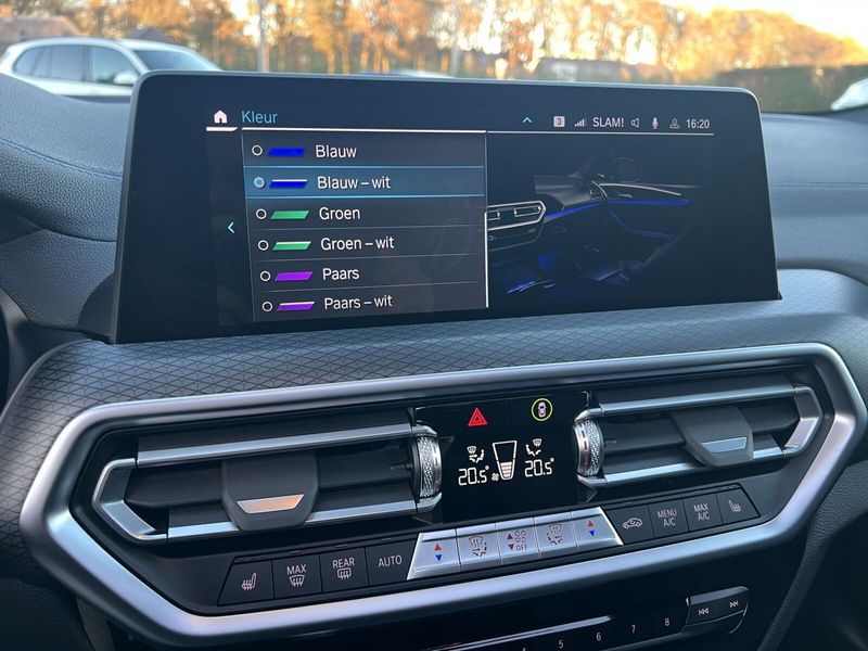 Vehicle Image 38
