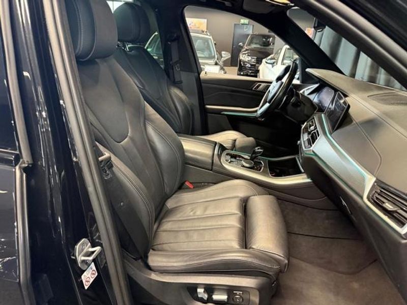 Vehicle Image 50