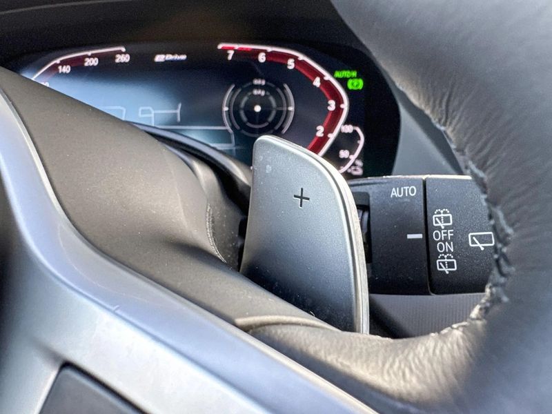 Vehicle Image 19