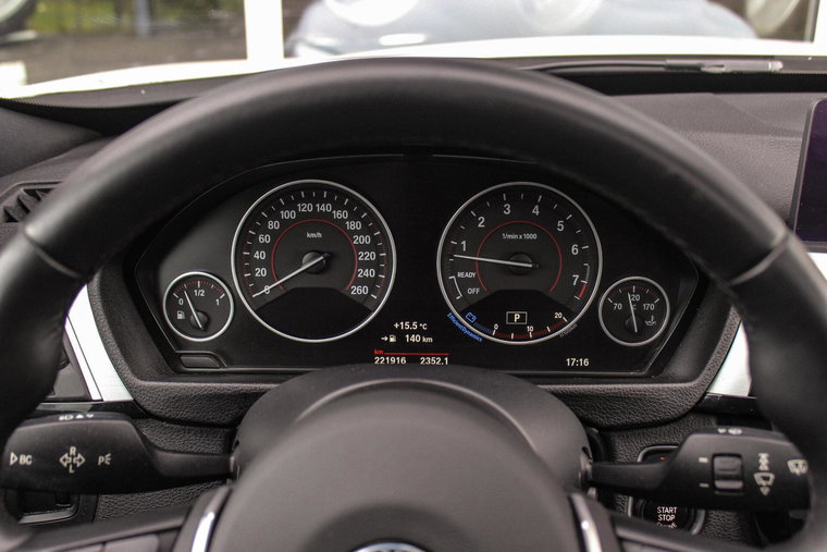 Vehicle Image 23