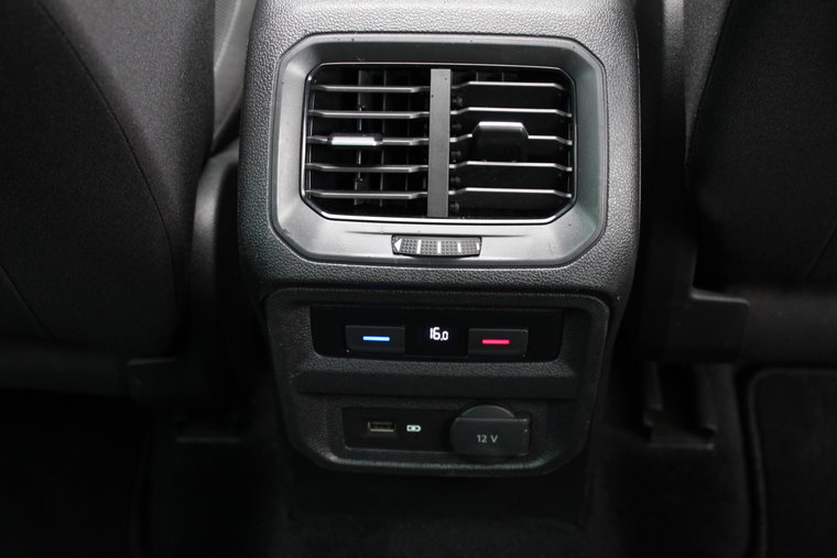 Vehicle Image 27