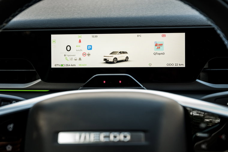 Vehicle Image 11