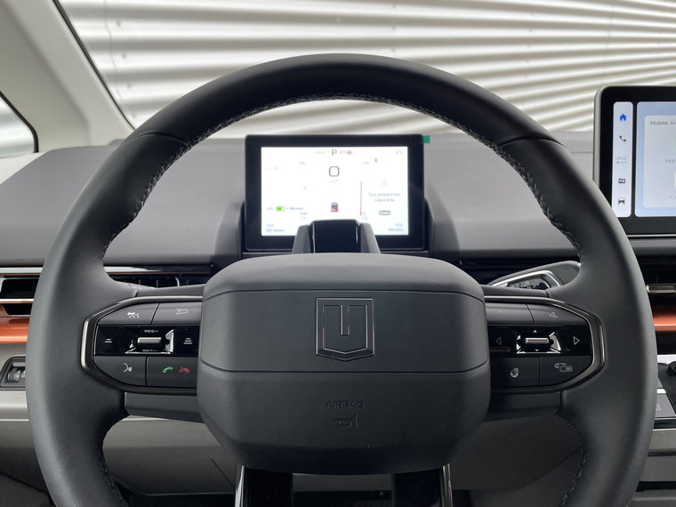 Vehicle Image 19