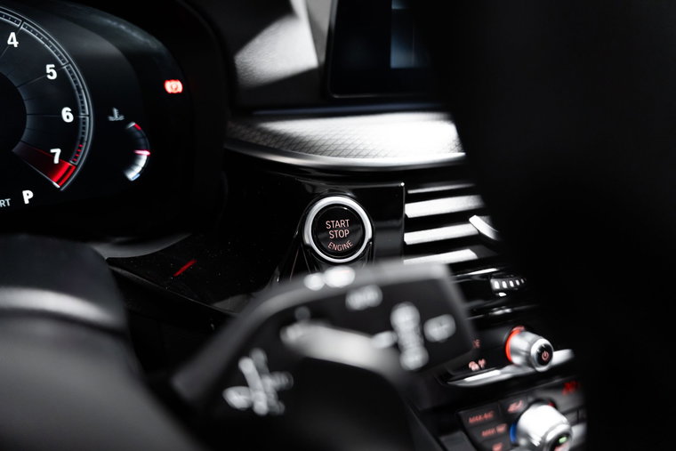 Vehicle Image 35