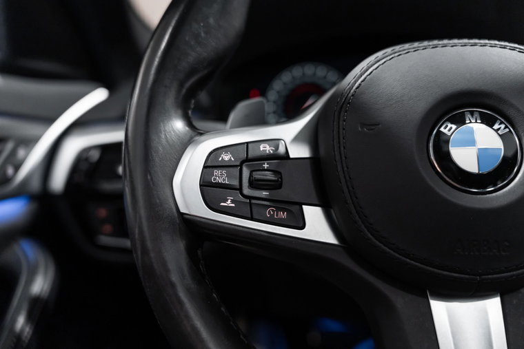Vehicle Image 40