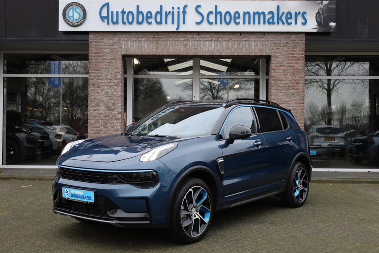 Lynk & Co 01