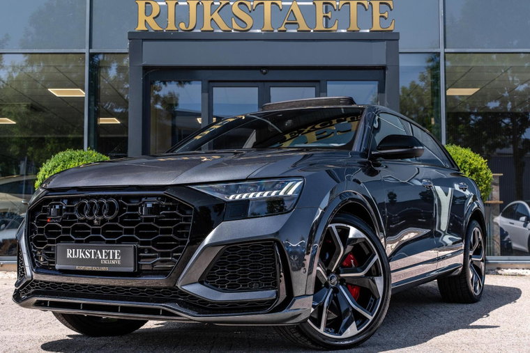 Audi RSQ8