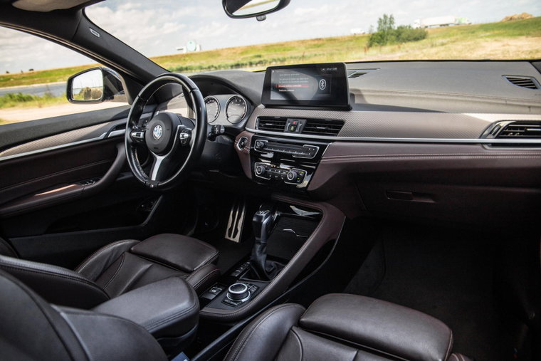Vehicle Image 38