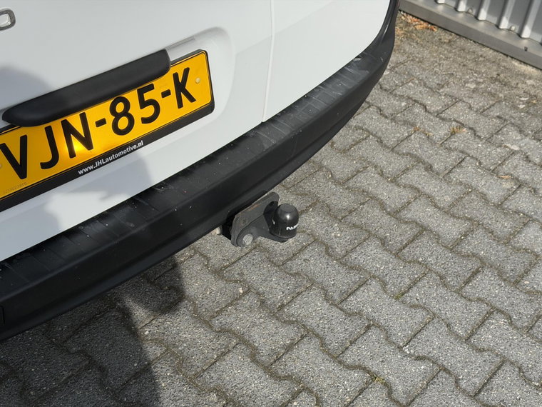 Vehicle Image 27