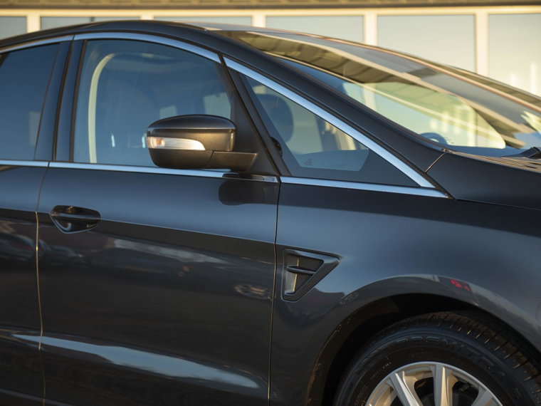 Vehicle Image 30