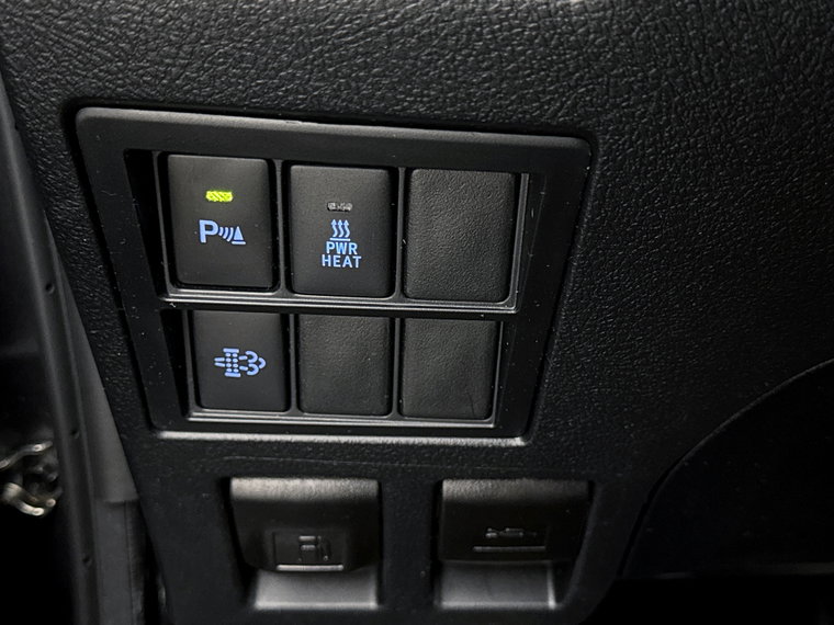 Vehicle Image 26