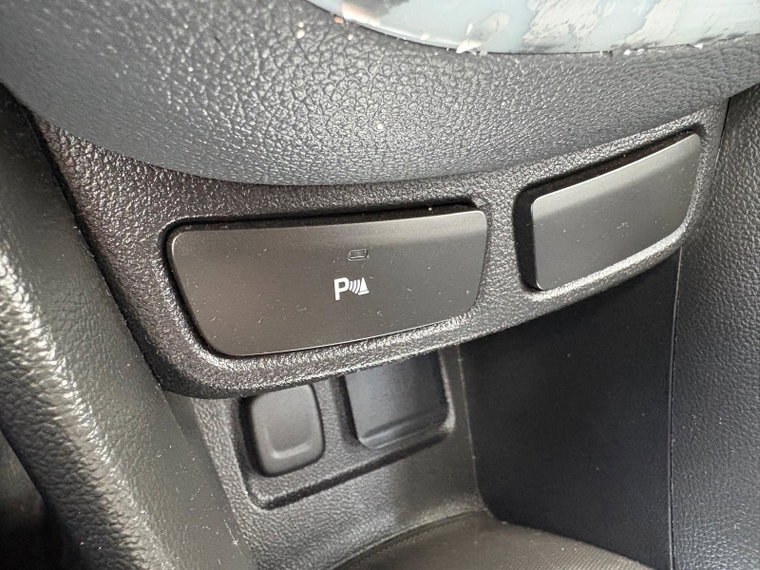 Vehicle Image 24