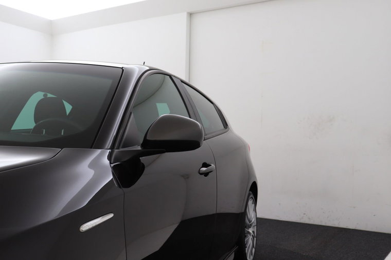 Vehicle Image 38