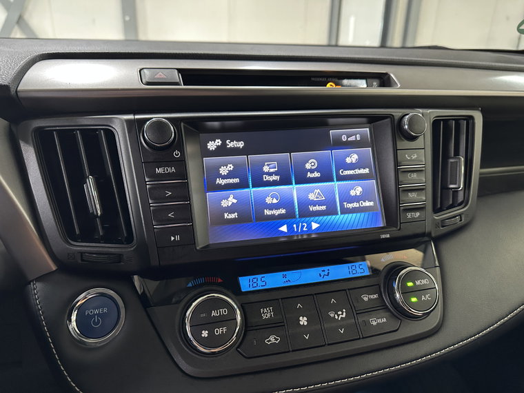 Vehicle Image 17