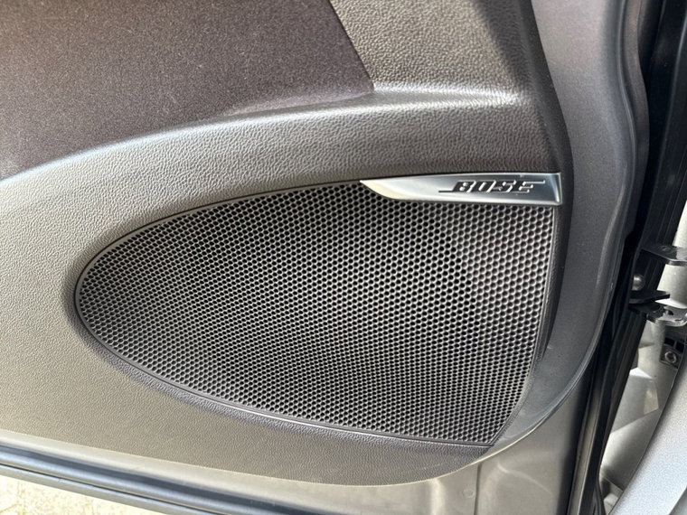 Vehicle Image 27