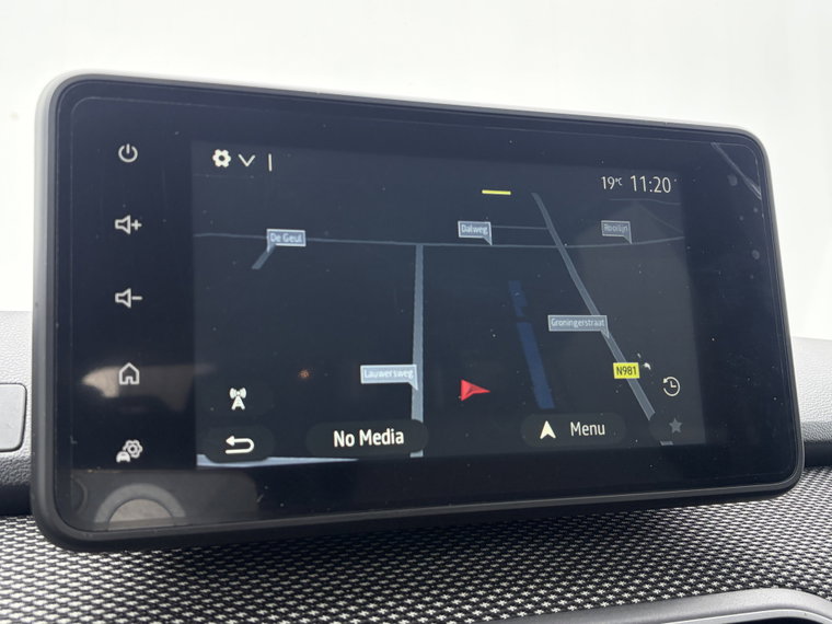 Vehicle Image 17