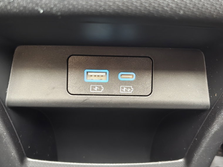 Vehicle Image 33