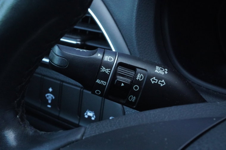 Vehicle Image 16