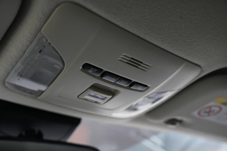 Vehicle Image 36