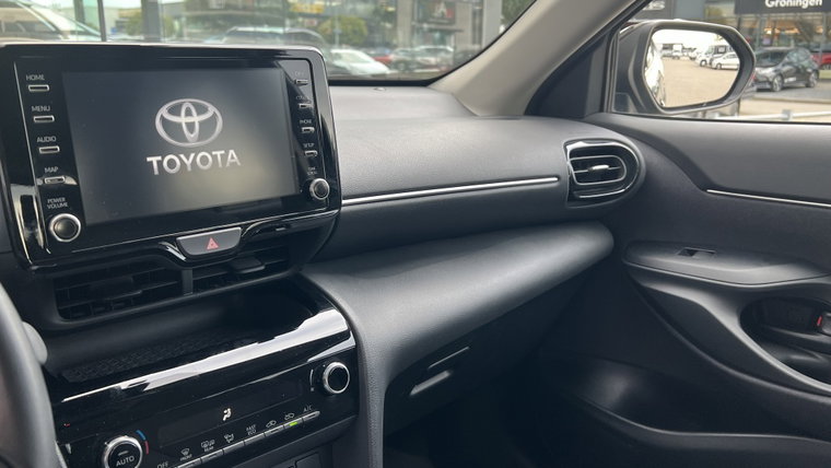 Vehicle Image 15
