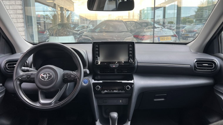 Vehicle Image 11