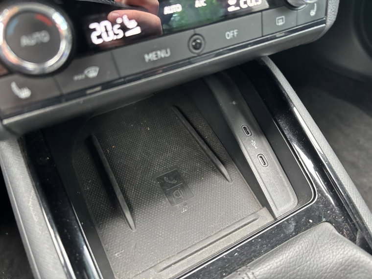 Vehicle Image 29