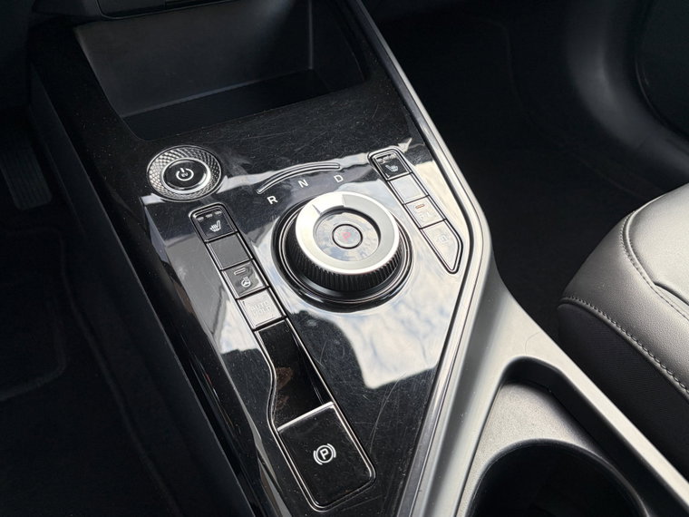 Vehicle Image 33