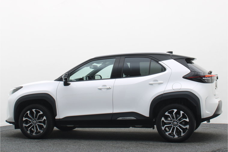 Vehicle Image 16