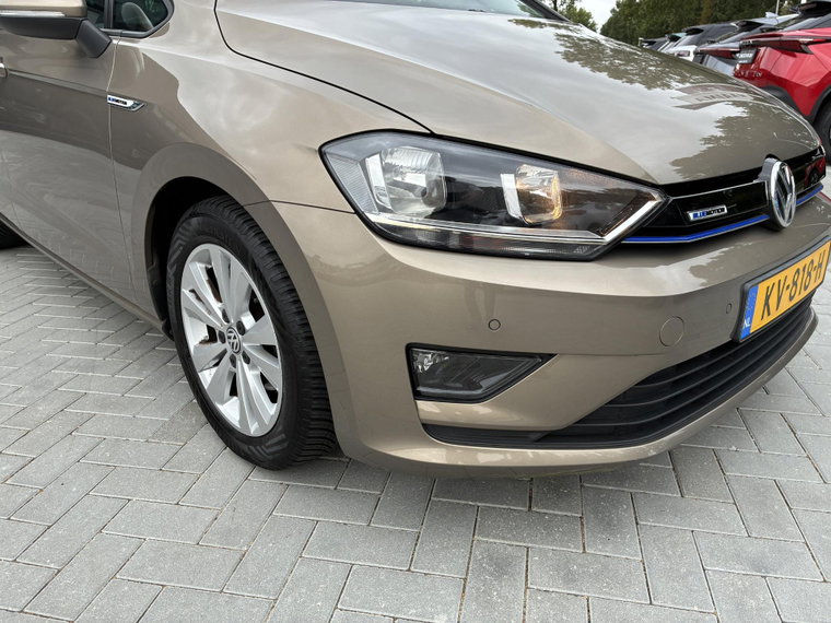 Vehicle Image 28