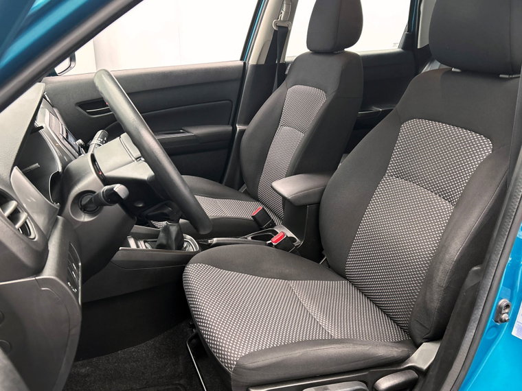 Vehicle Image 10
