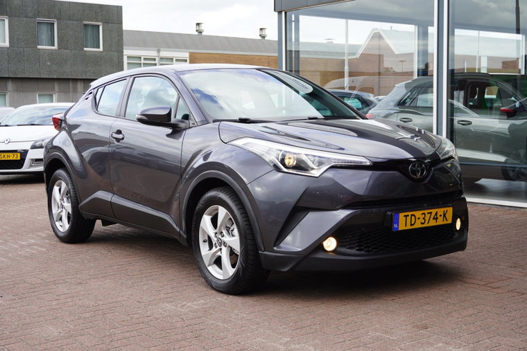 Vehicle Image 10