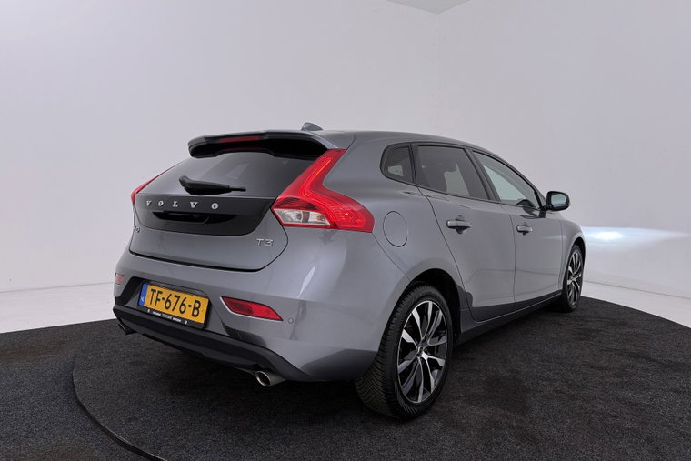 Vehicle Image 40