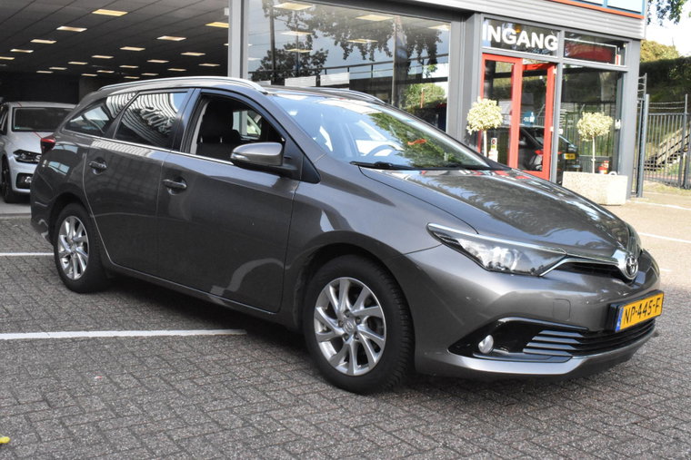 Vehicle Image 9