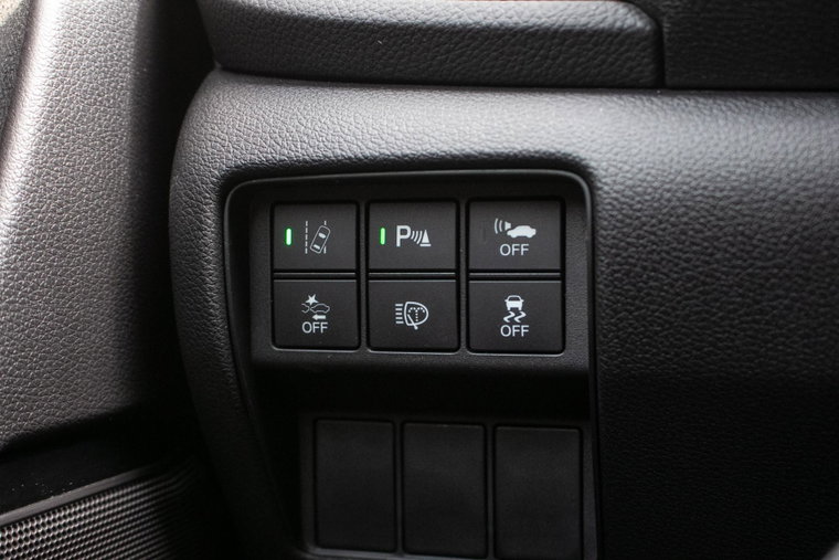 Vehicle Image 25