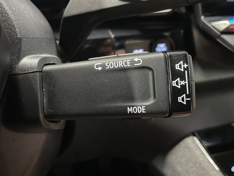 Vehicle Image 40