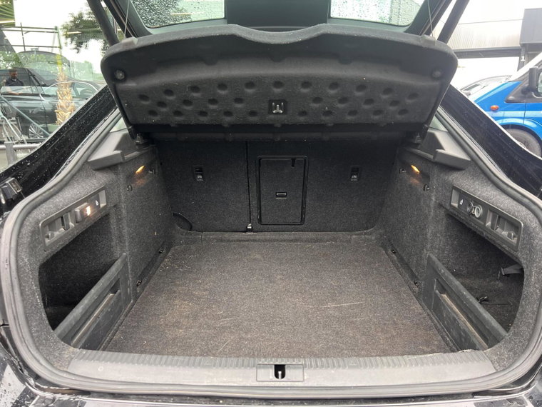 Vehicle Image 40