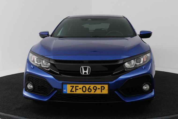 Vehicle Image 17