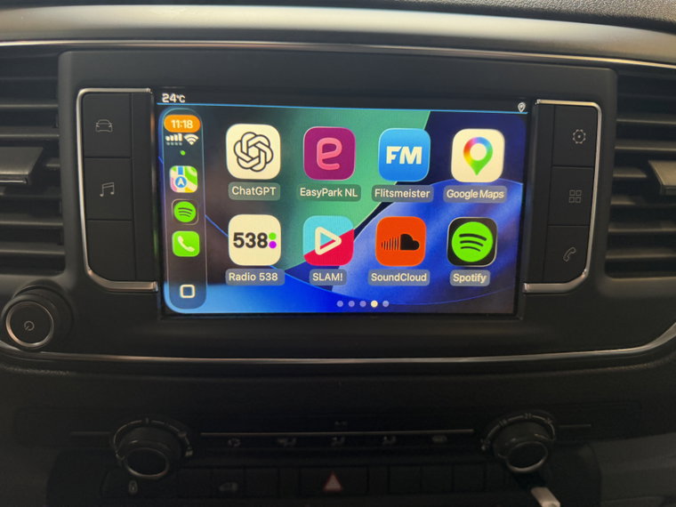 Vehicle Image 30
