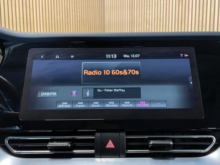 Vehicle Image 38