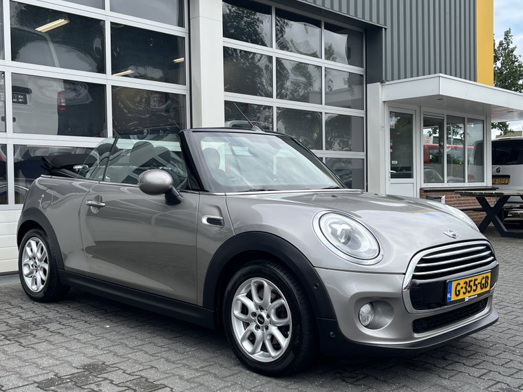 MINI Cooper Cabrio