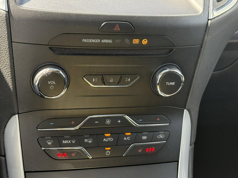 Vehicle Image 26