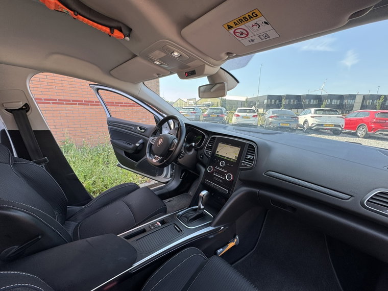 Vehicle Image 33