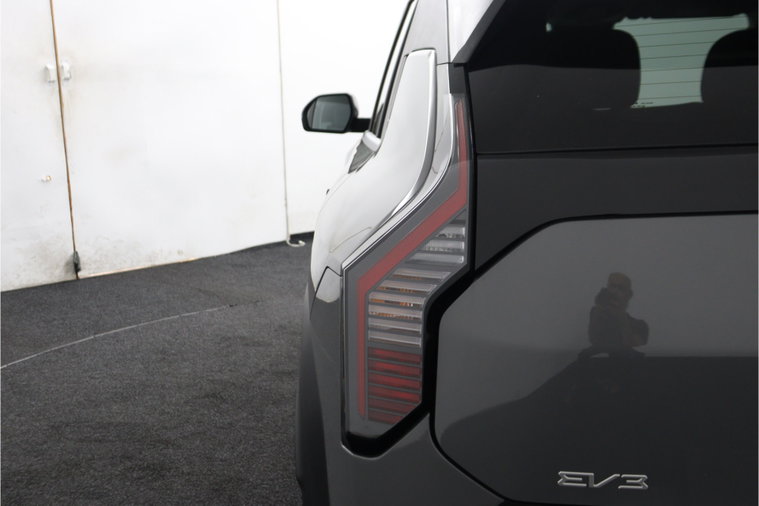 Vehicle Image 45