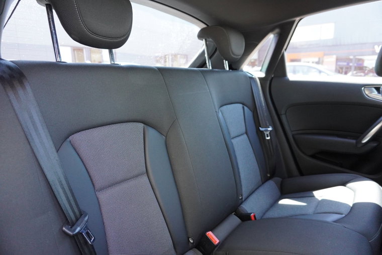 Vehicle Image 14