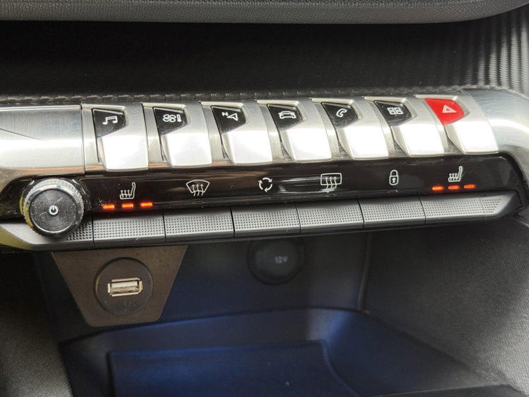 Vehicle Image 27